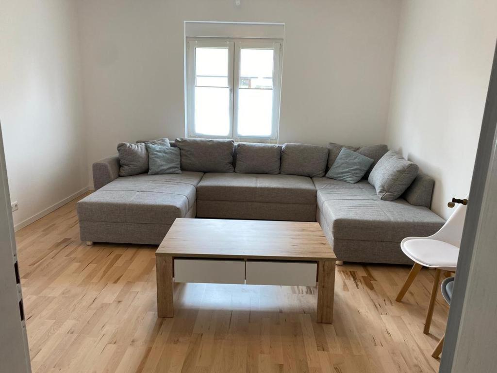 Ferienwohnung Diana Und Manuel ไวน์ไฮม์ ภายนอก รูปภาพ
