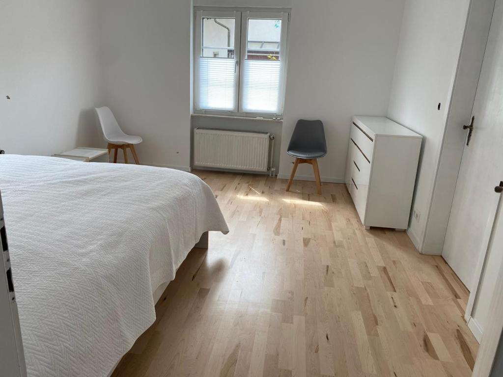 Ferienwohnung Diana Und Manuel ไวน์ไฮม์ ภายนอก รูปภาพ
