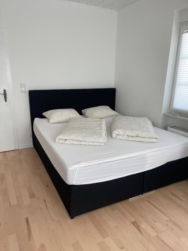 Ferienwohnung Diana Und Manuel ไวน์ไฮม์ ภายนอก รูปภาพ